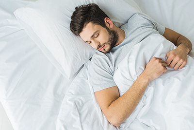 10 Healthy Tips For Summer 2013 - Man Sleeping