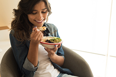 10 Healthy Tips For Summer 2013 - Woman Eating